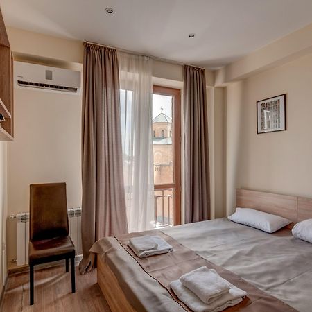 Liva Hotel Τυφλίδα Εξωτερικό φωτογραφία