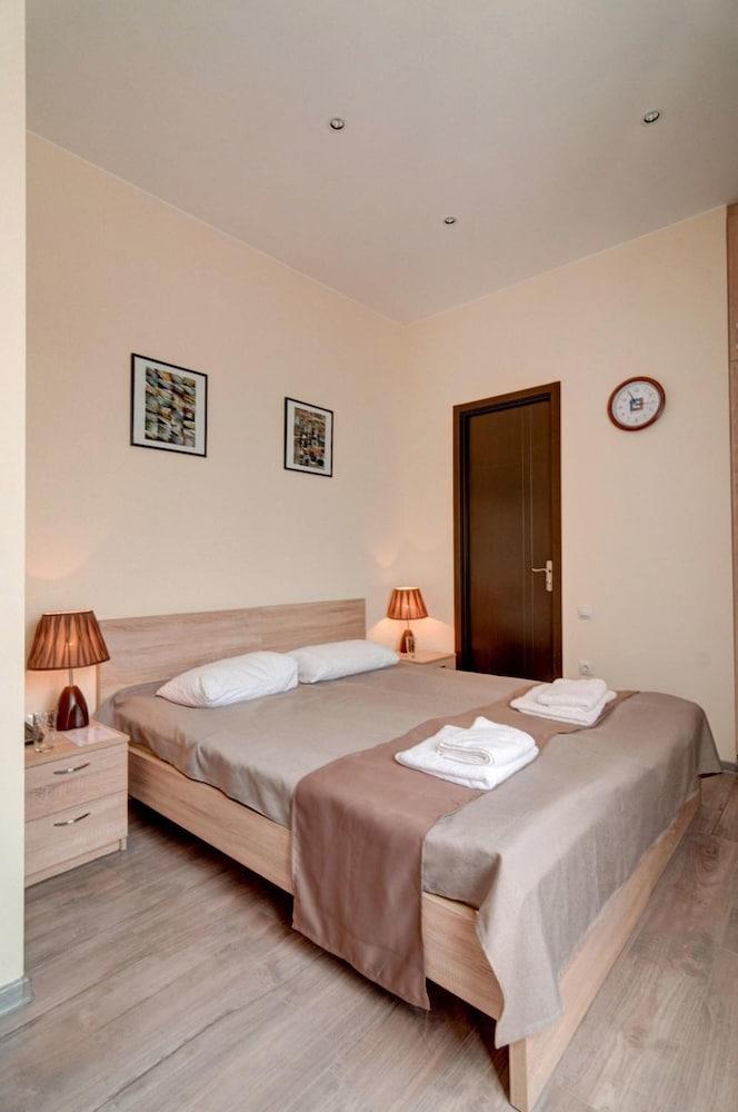 Liva Hotel Τυφλίδα Εξωτερικό φωτογραφία