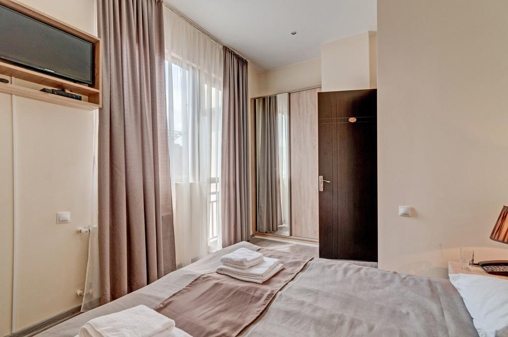 Liva Hotel Τυφλίδα Δωμάτιο φωτογραφία